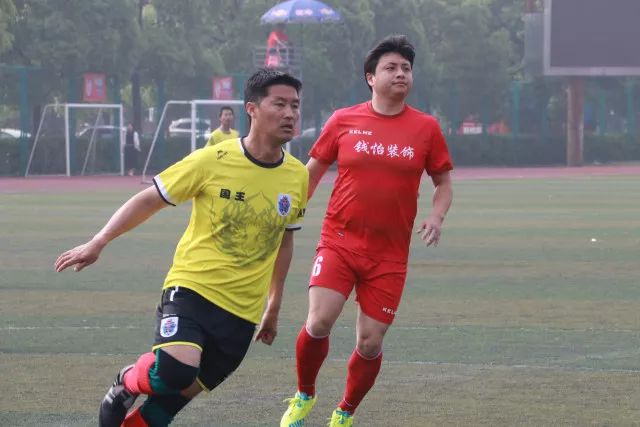 麦克丹尼尔斯盛赞鲍尔：他是出色的传球手